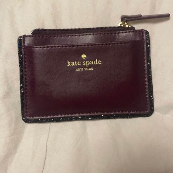 Burgundy Kate spade card holder - Picture 3 of 16